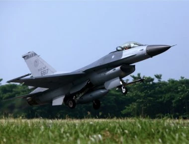 «Σκούριασαν»… τα F-16 που αναβάθμισε η Ταιβάν σε επίπεδο Viper πριν καν παραδοθούν